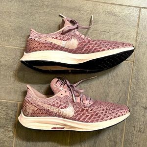 GUC Nike Women's Air Zoom Pegasus 35 Running Shoes in size 9.5, color: rose